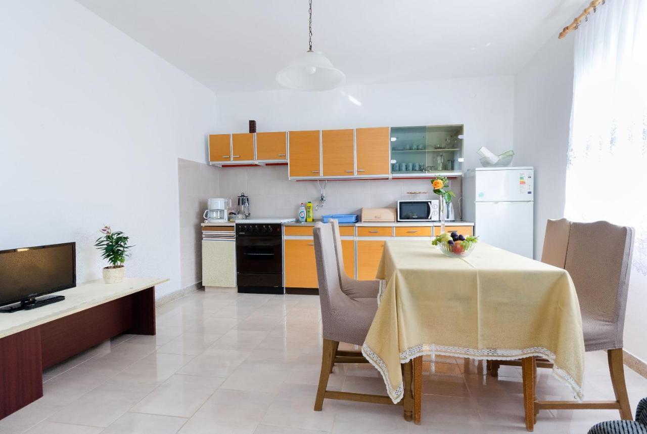 Apartment Milka Milan Senj  Bagian luar foto