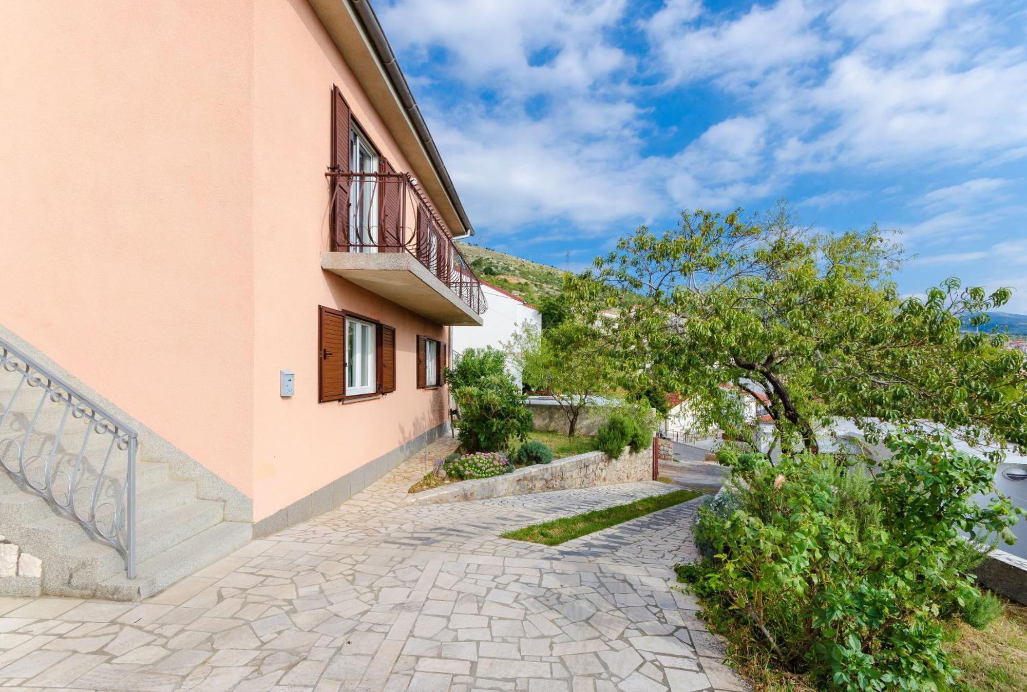 Apartment Milka Milan Senj  Bagian luar foto