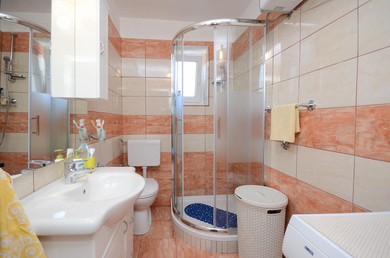 Apartment Milka Milan Senj  Bagian luar foto