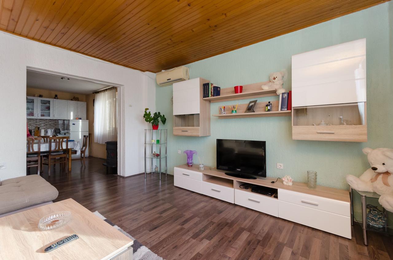 Apartment Milka Milan Senj  Bagian luar foto