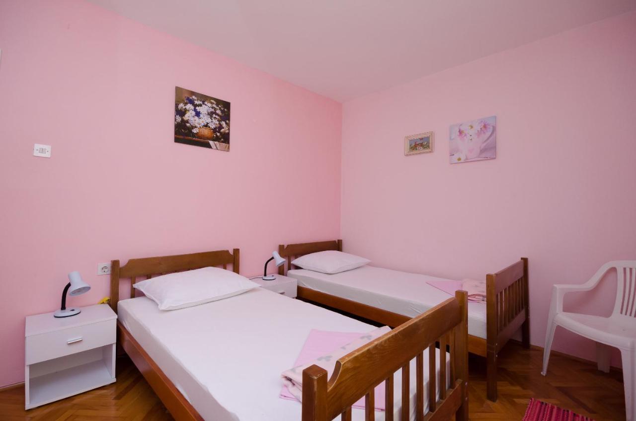 Apartment Milka Milan Senj  Bagian luar foto