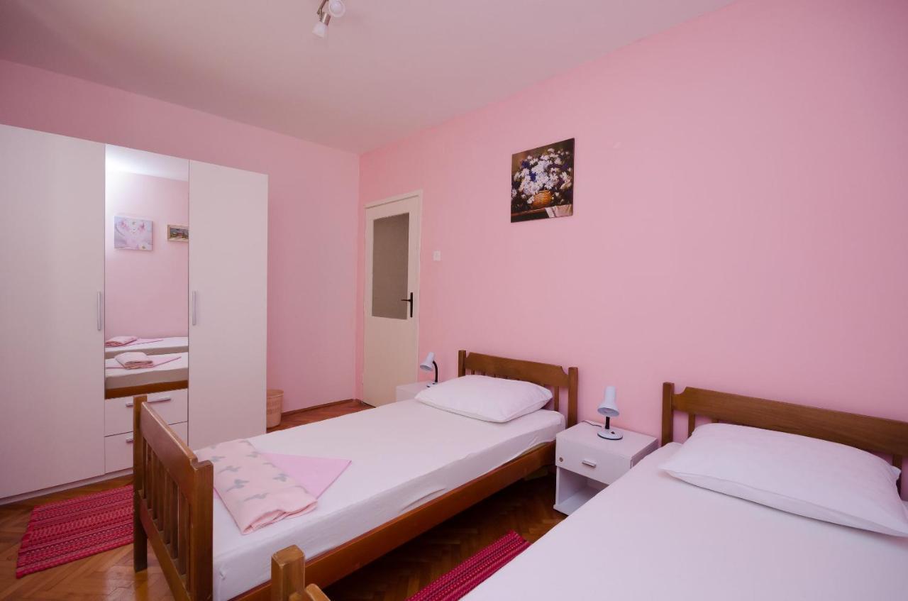 Apartment Milka Milan Senj  Bagian luar foto